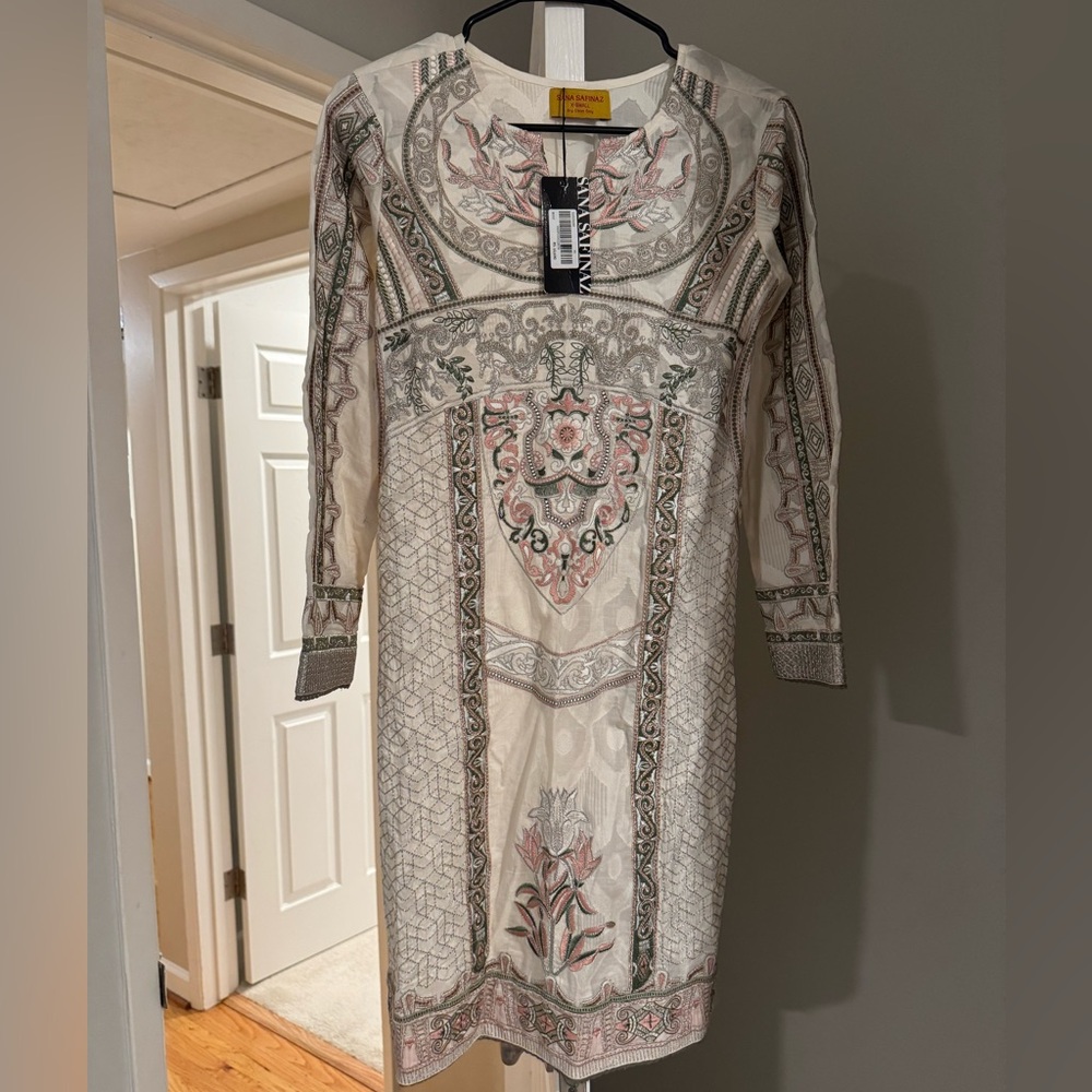 Elegant Floral Patterned Kurta